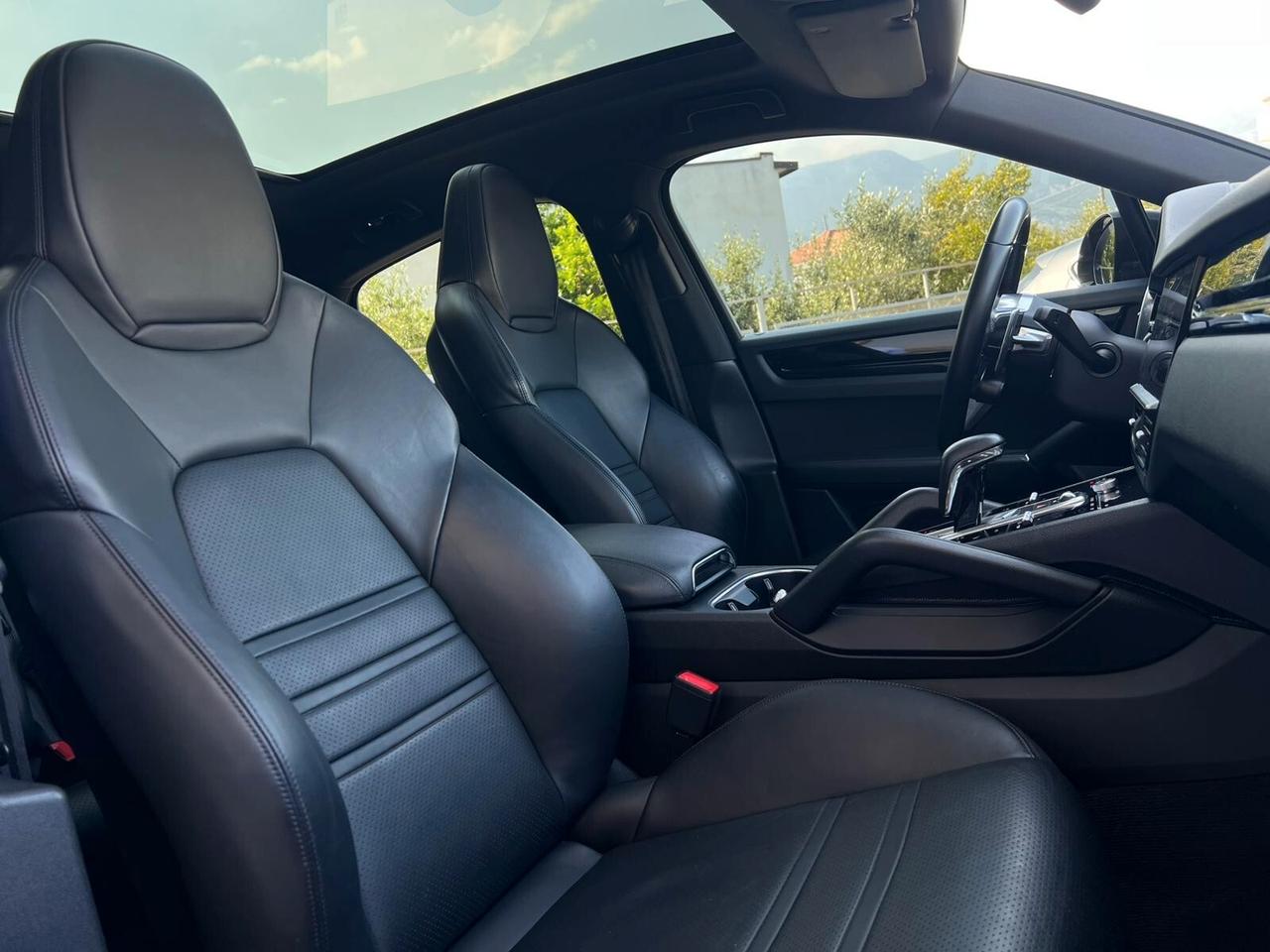 Porsche Cayenne Coupé 3.0 V6