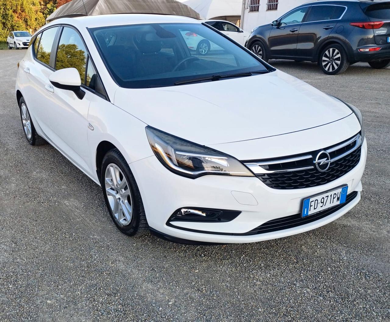 Opel Astra 1.0 Turbo ecoFLEX Start&Stop Sports Tourer Innovation