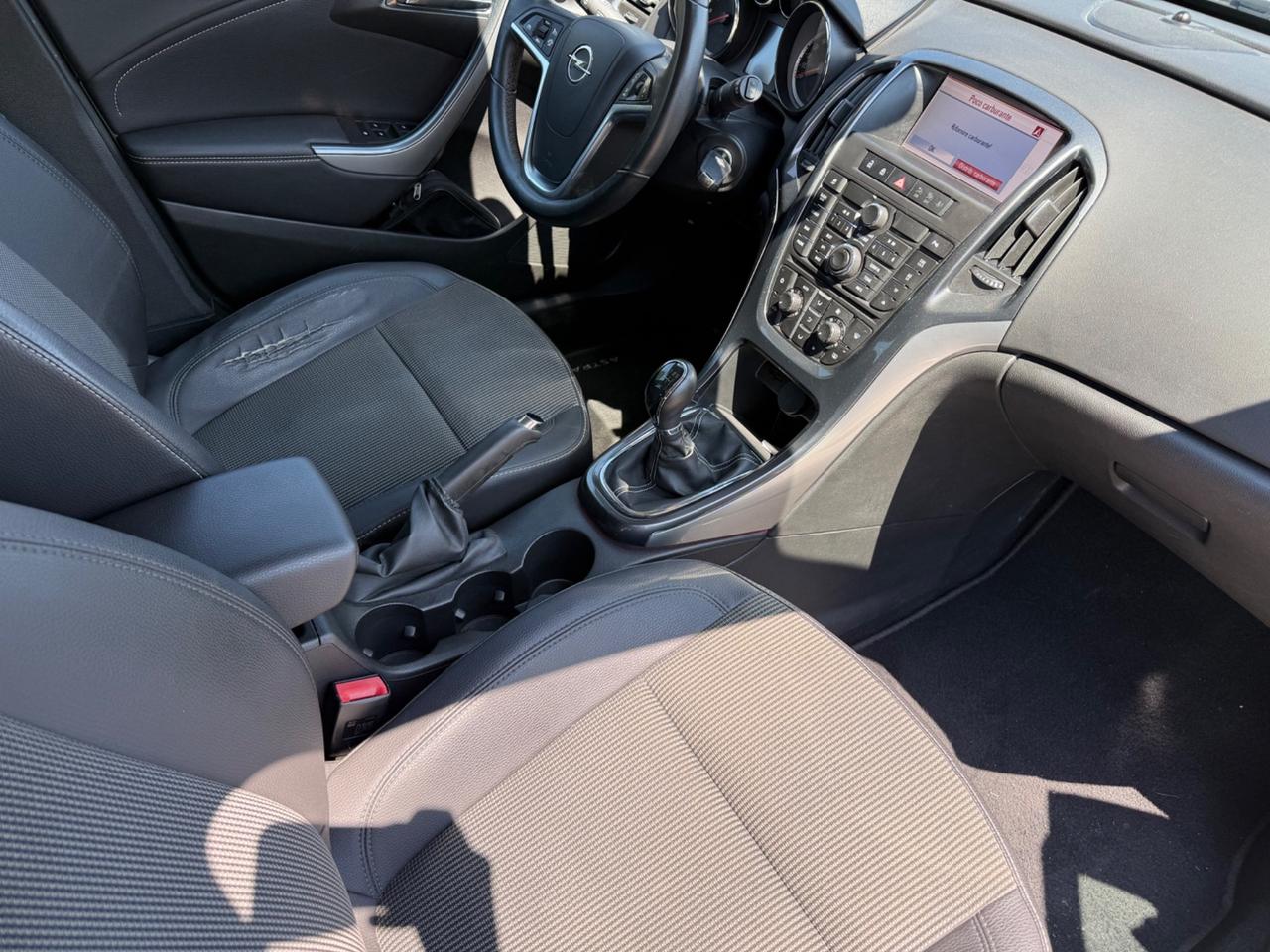Opel Astra 1.4 Turbo 120CV 5 porte Cosmo