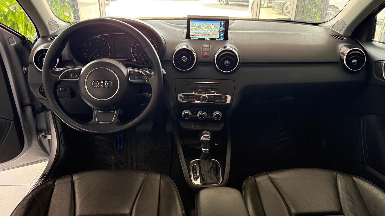 AUDI A1 1.4 TDI S TRONIC TETTO APRIBILE