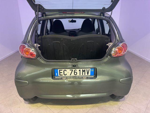 TOYOTA Aygo 1.0 12V VVT-i 5 porte Sol Red Edition