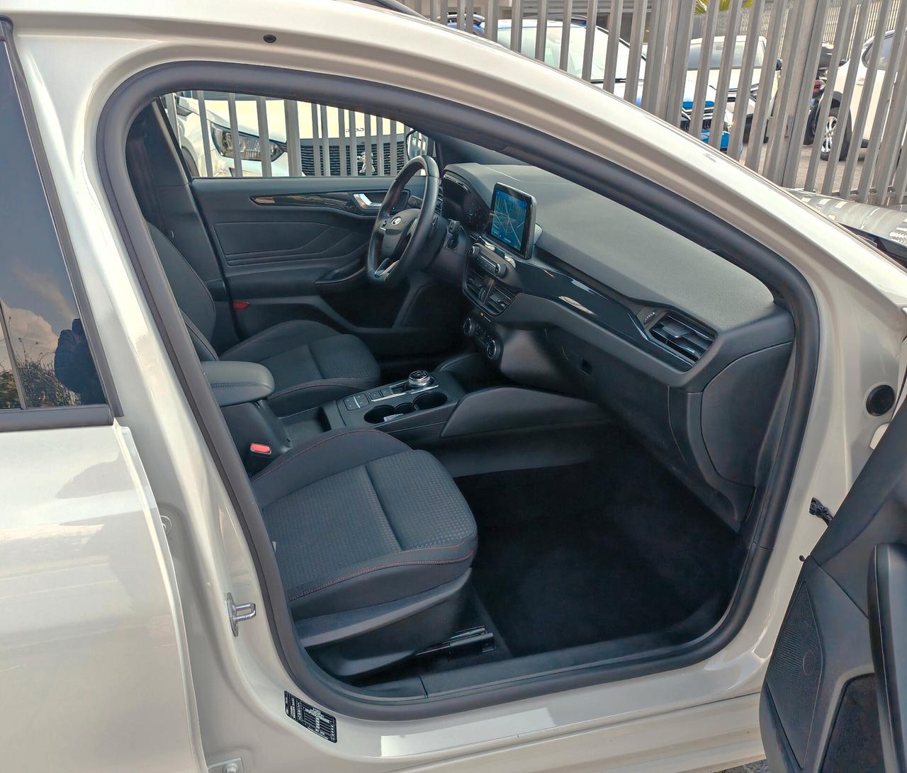 Ford Focus 1.5 EcoBlue 120 CV automatico SW ST-Line