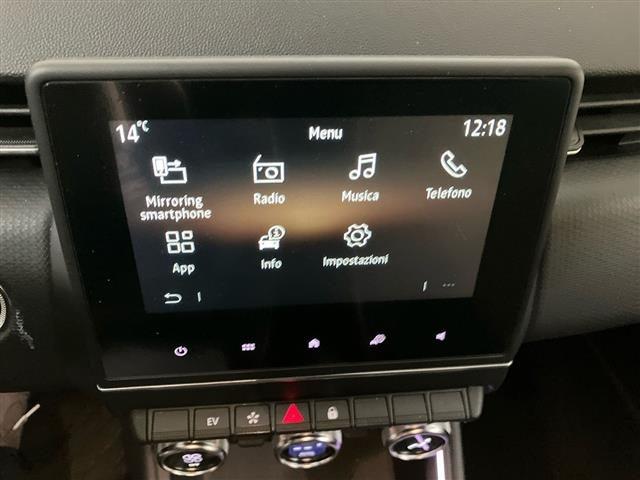 RENAULT Clio 1.6 E-Tech hybrid Intens 140cv auto my21