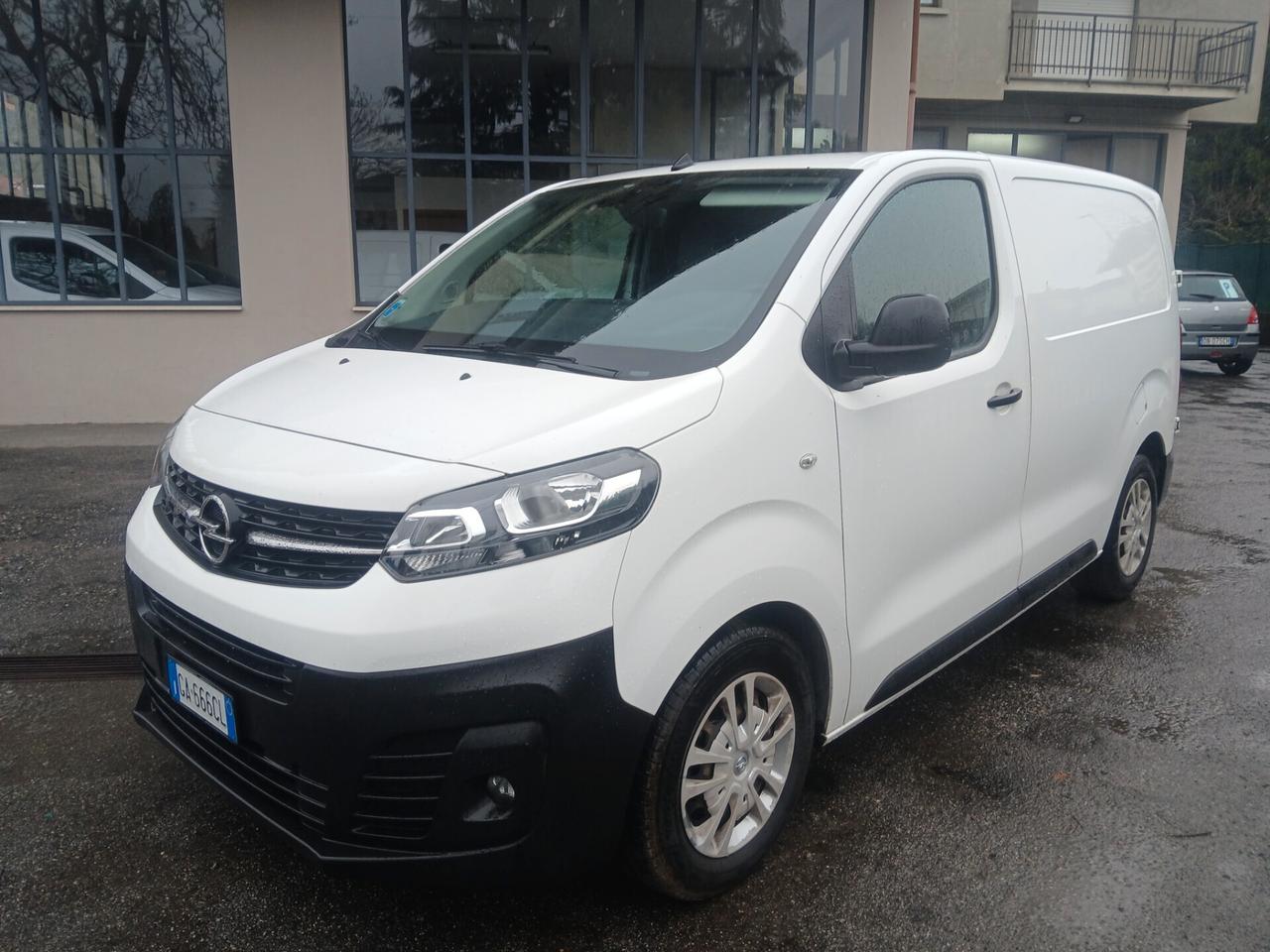 Opel Vivaro 1.5 Diesel 100 CV 3 POSTI ANTERIORI 2020