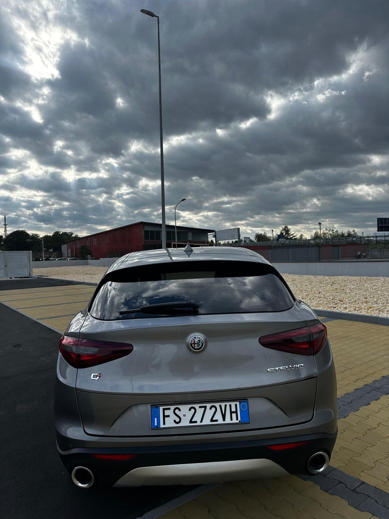 Alfa Romeo Stelvio 2.2 Turbodiesel 210 CV AT8 Q4 Business