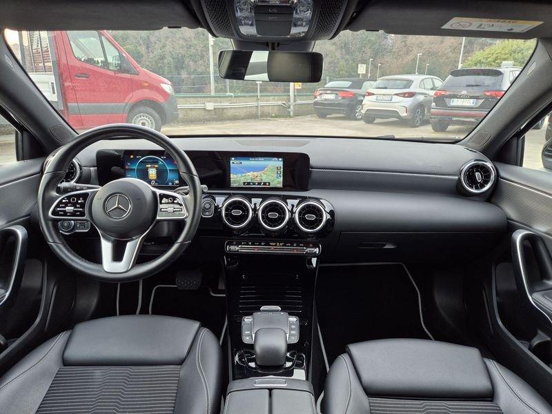 Mercedes-Benz Classe A A 180 d Sport Night edition auto