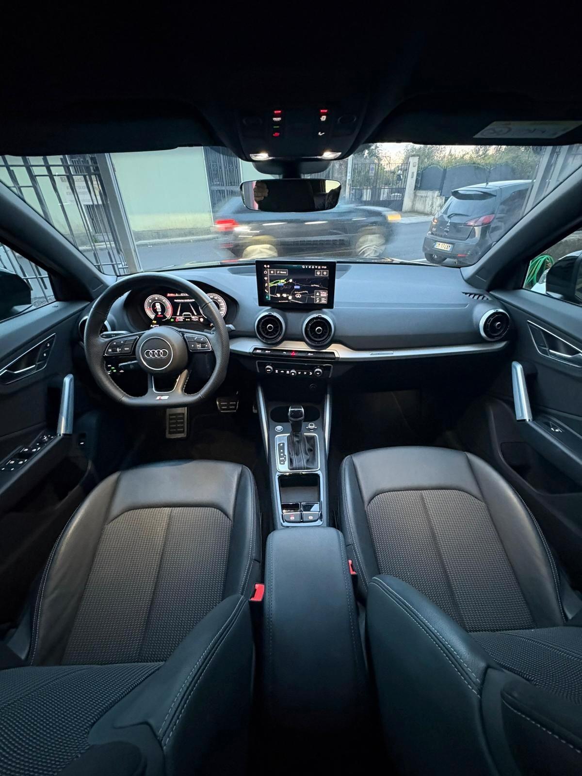 Audi Q2 35 TDI S tronic line Edition