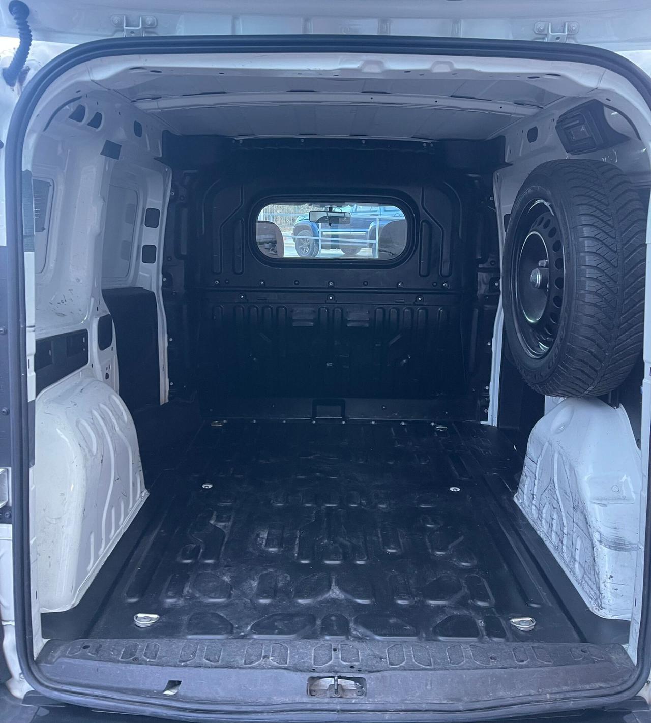 FIAT DOBLÒ CARGO 1.4 T-JET NATURAL POWER