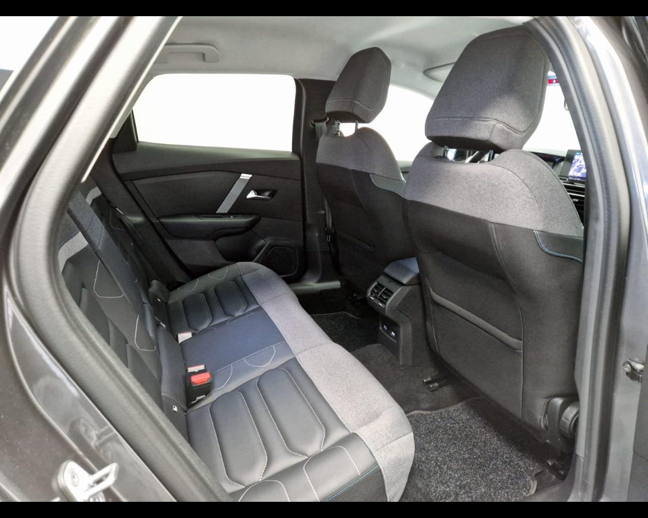 CITROEN C4 X 1.2 puretech Shine s&s 130cv eat8