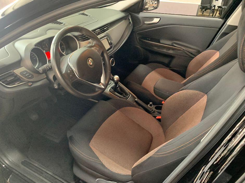 Alfa Romeo Giulietta 1.6 JTDm-2 105 CV Distinctive