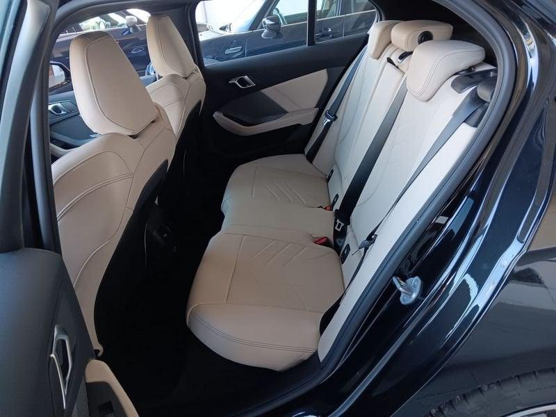 BMW Serie 1 120 48V MSport auto