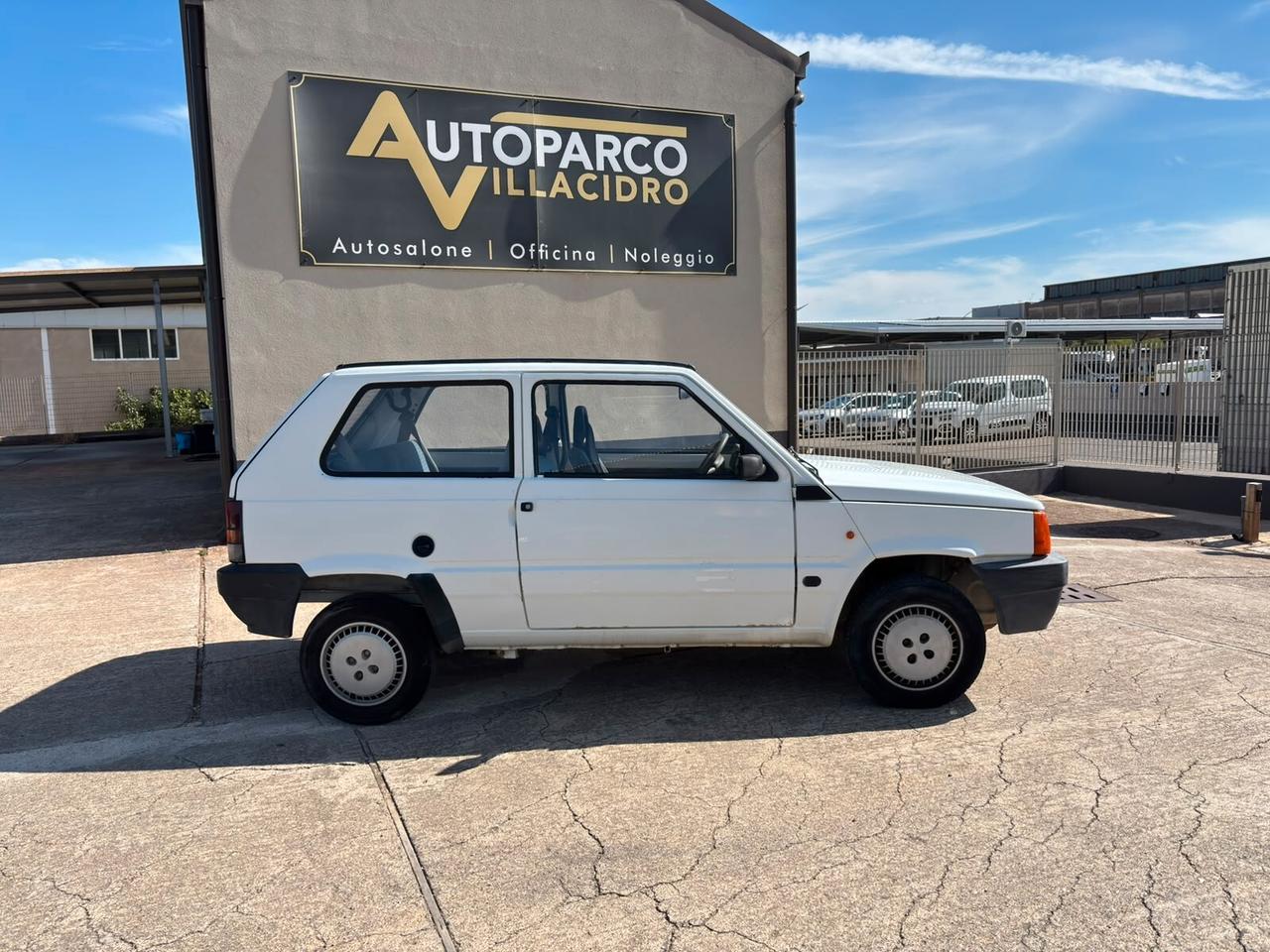 Fiat Panda 900 i.e. cat Young