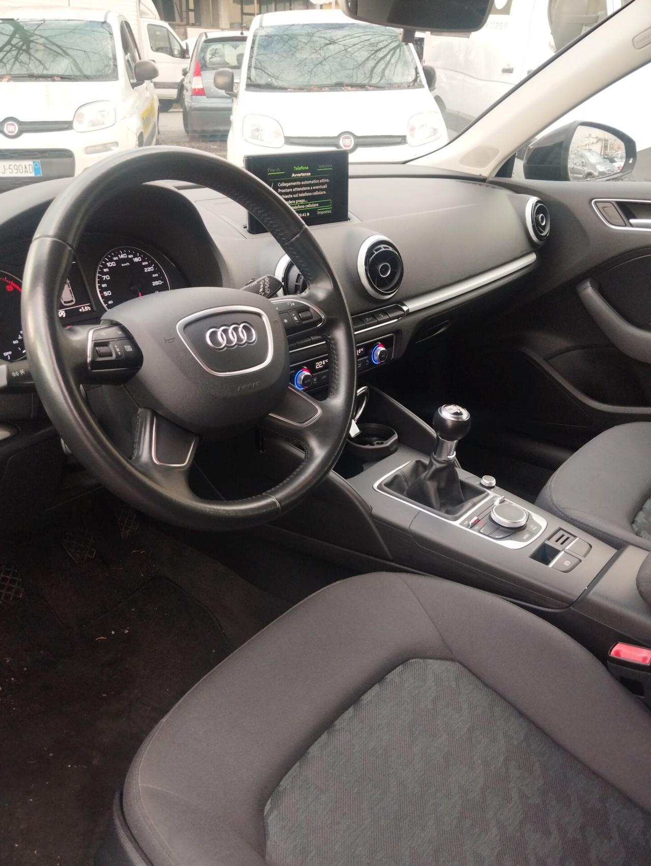 Audi A3 SPB 1.6 TDI ultra Attraction