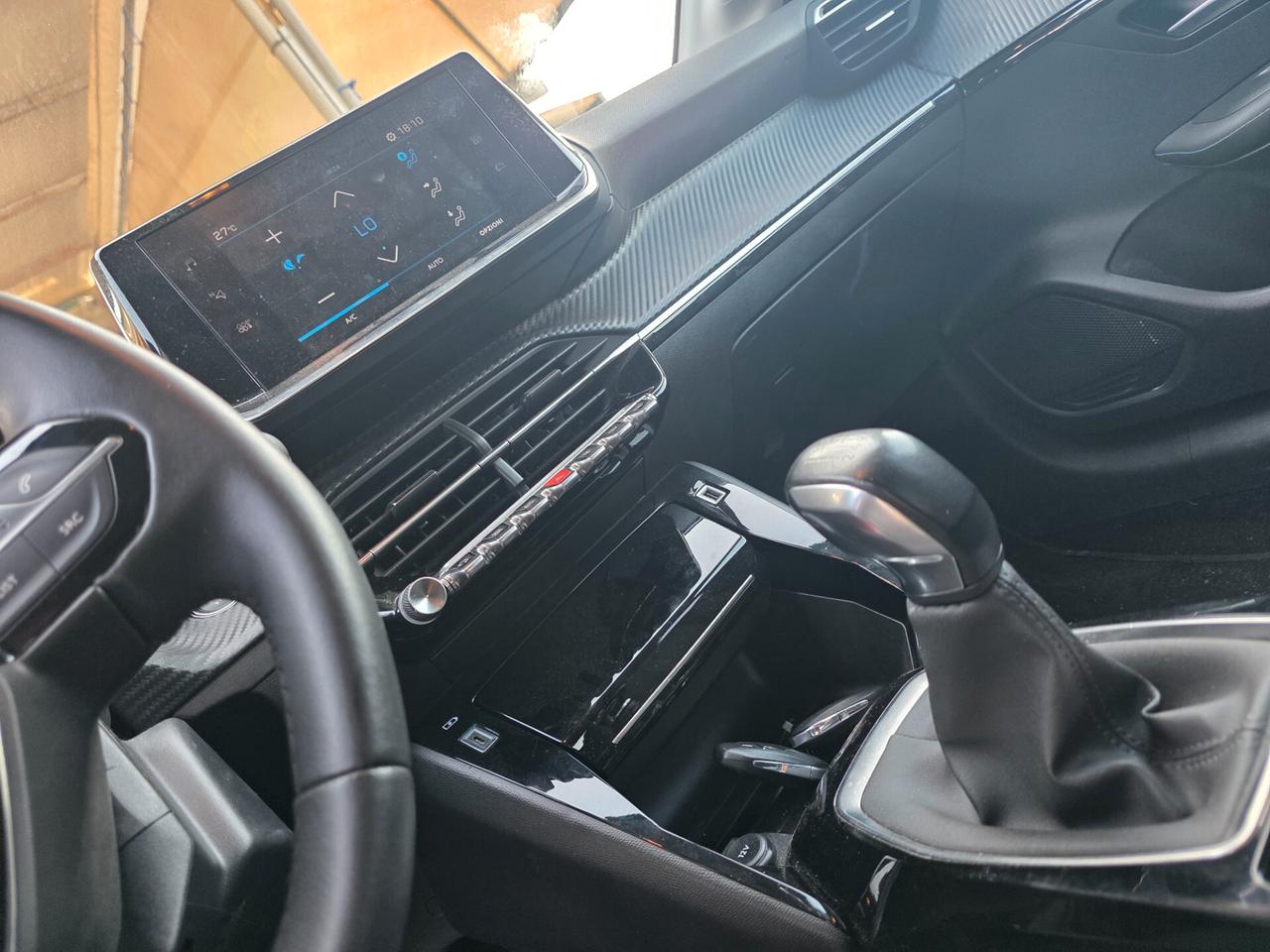 Peugeot 208 PureTech 75 Stop&Start 5 porte Allure