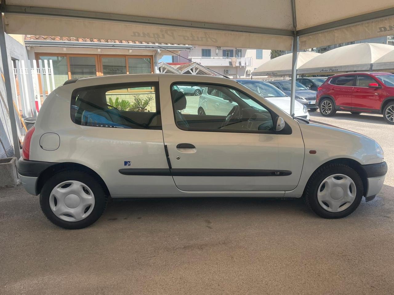 Renault Clio 1.2 cat 3 porte