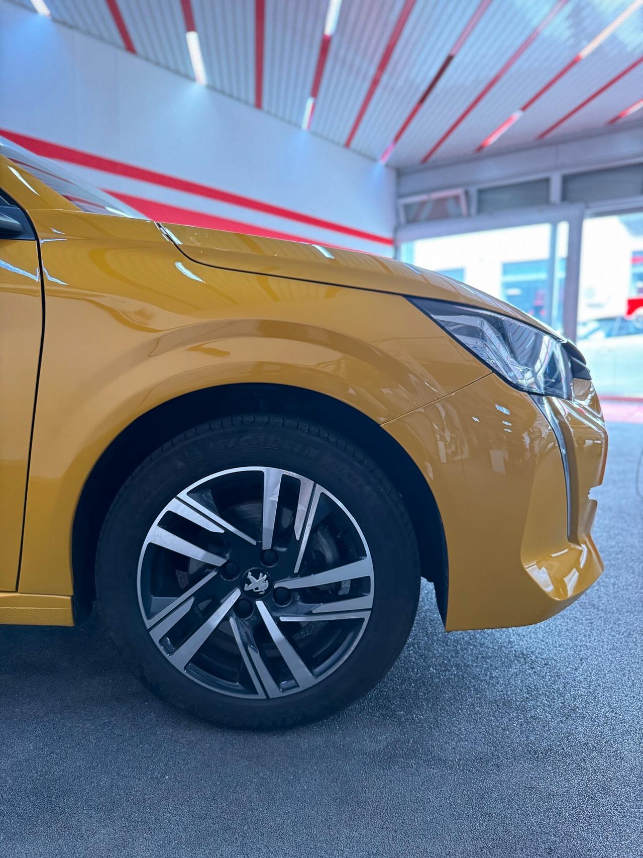 Peugeot 208 PureTech 100 Stop&Start 5 porte allestimento GT LINE