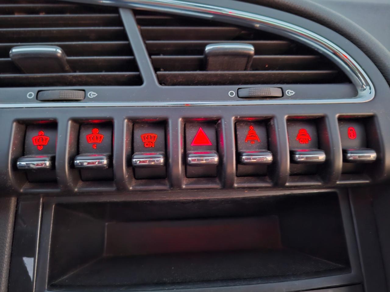 PEUGEOT 3008 ALLURE 1.6 HDI 112cv *TETTO-GANCIO TRAINO*