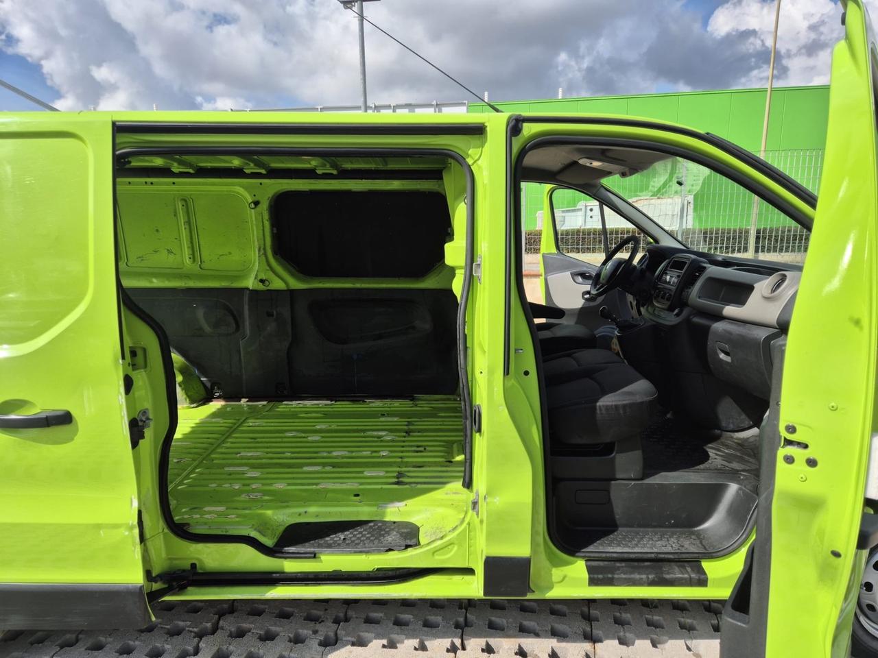 Renault trafic passo lungo 1.6 DCI 120cv