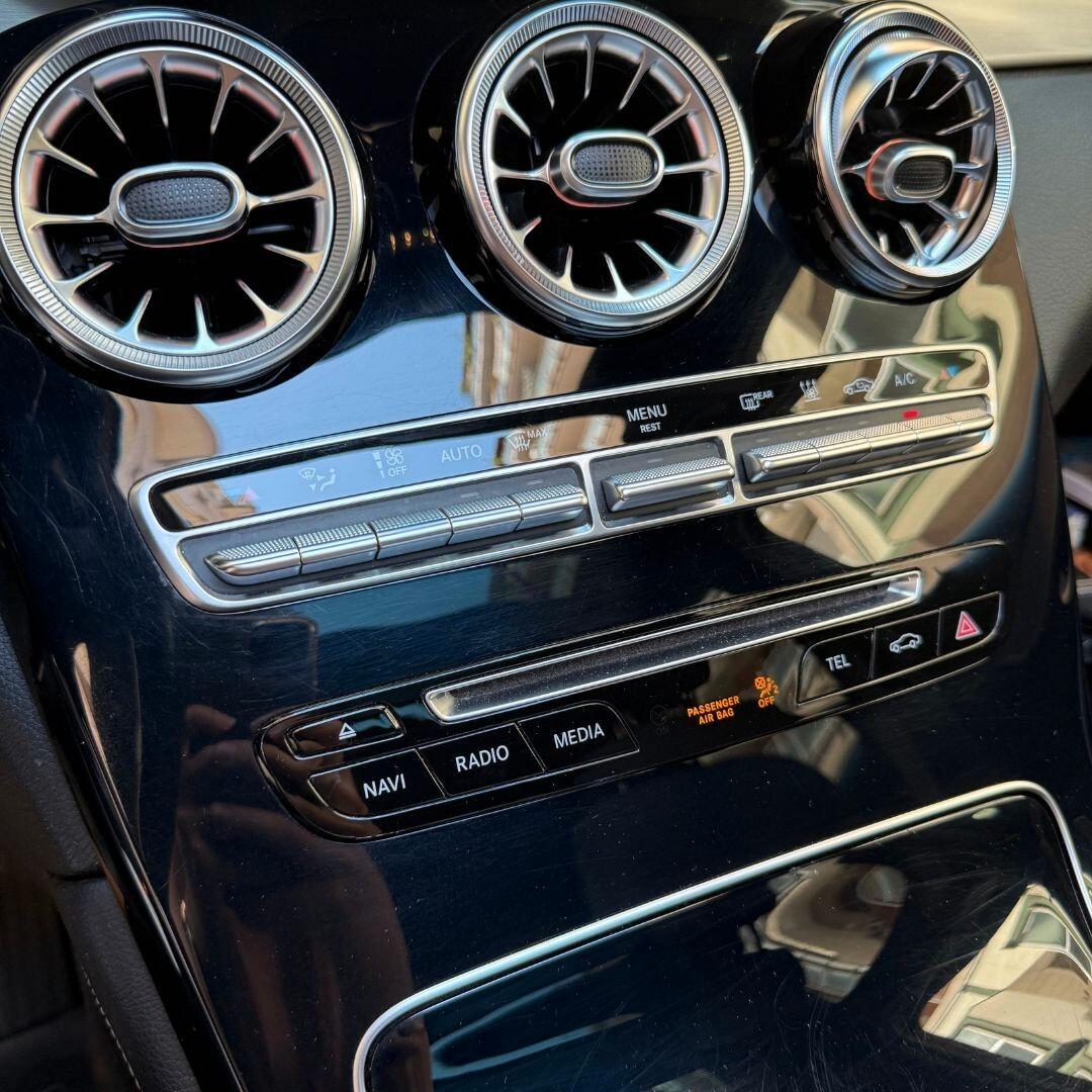 Mercedes GLC 220d 4Matic Sport **FULL**