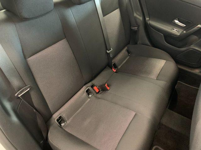 MERCEDES-BENZ CLA 180 d Automatico Sport