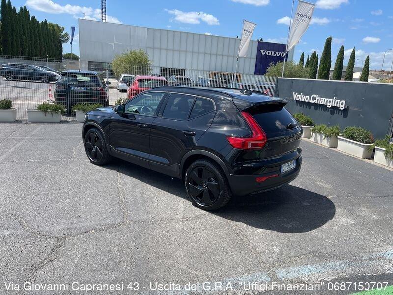 Volvo XC40 B4 automatico Ultra Black Edition