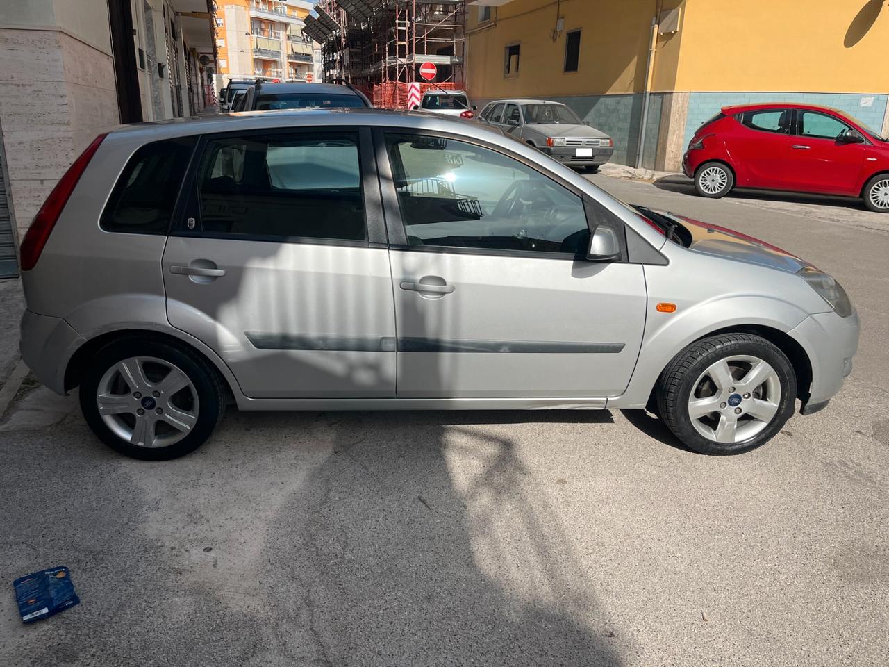 Ford Fiesta 1.4 TDCi 5p. Collection