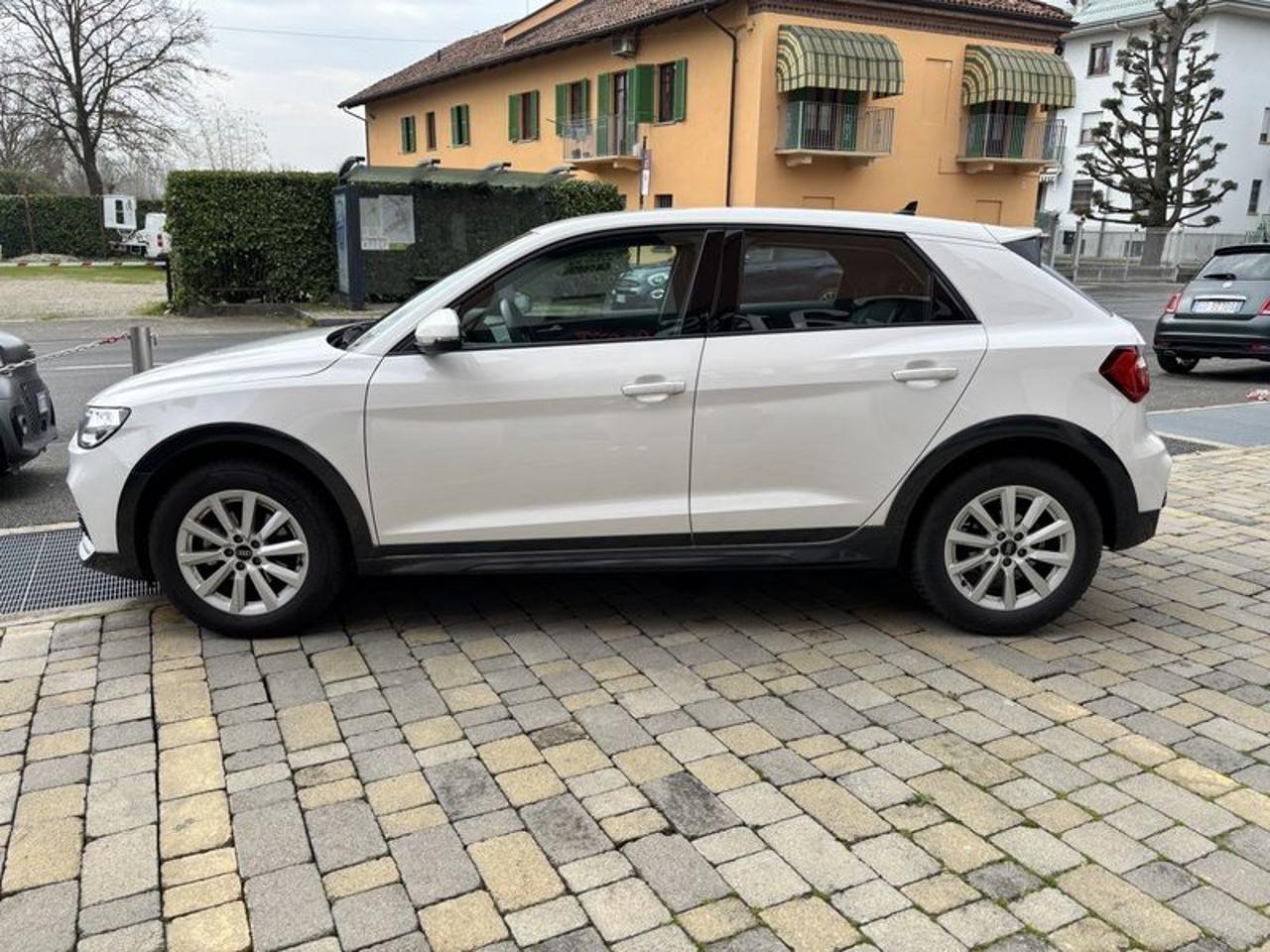 Audi A1 allstreet 30 TFSI APP CONNECT-16"