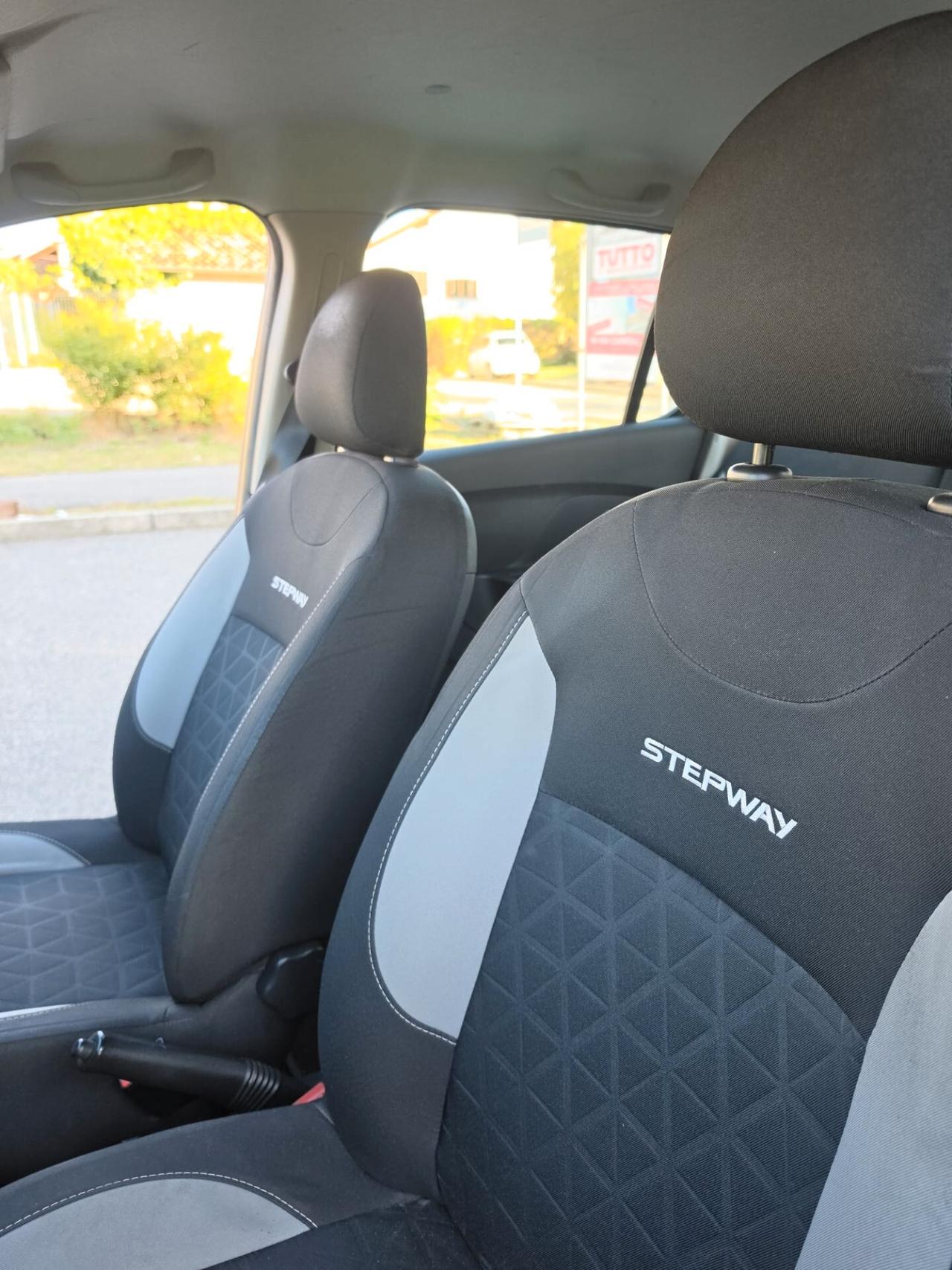 Dacia Sandero Stepway neopatentati