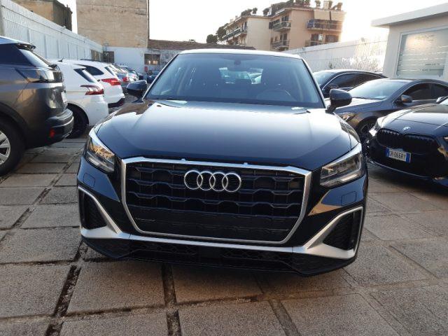 AUDI Q2 30 TDI S tronic Identity Black