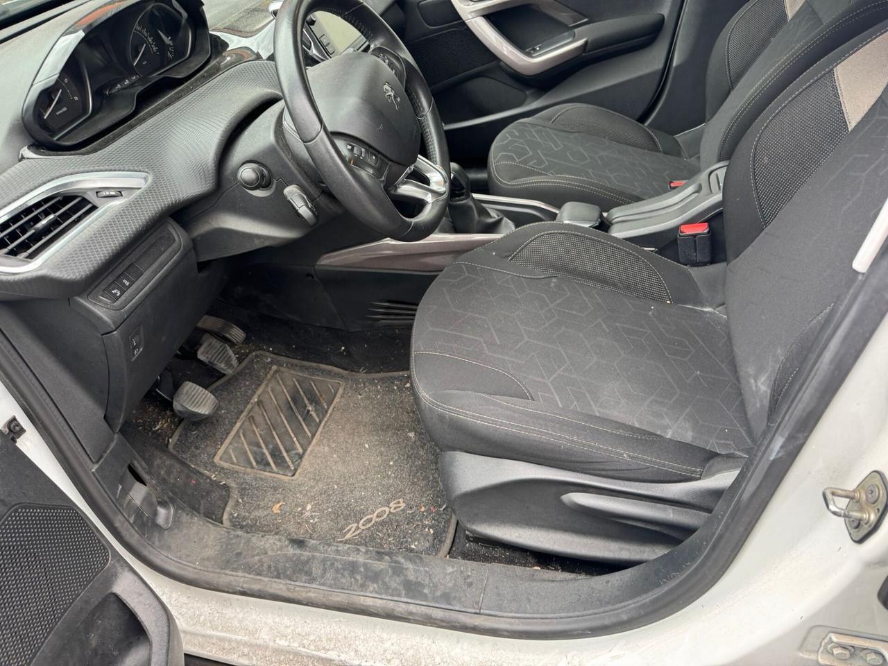 Peugeot 2008 (Incidentata) BlueHDi 75 Active neopatentati