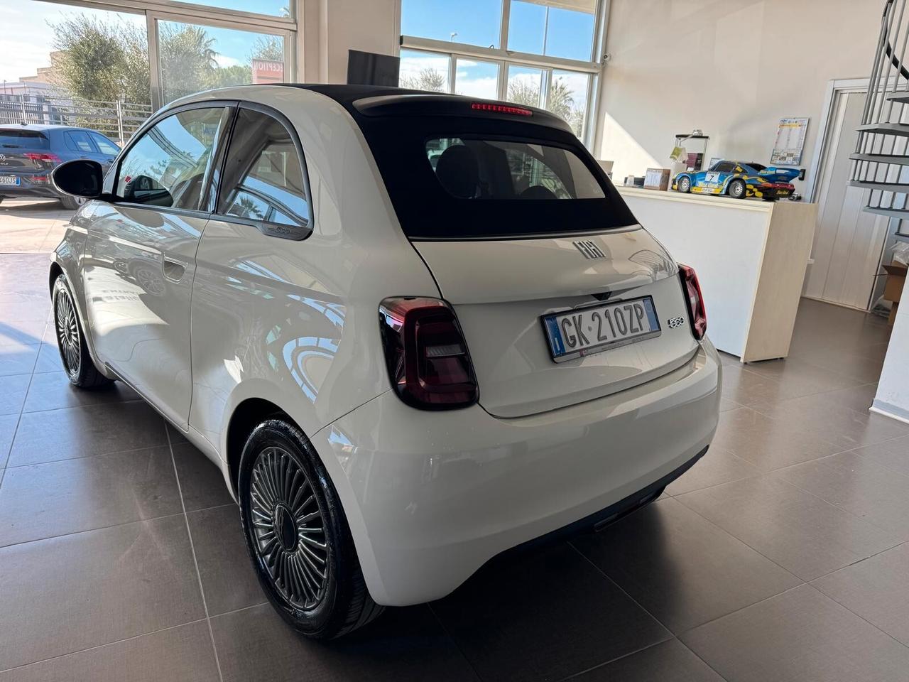 Fiat 500 Icon Cabrio 42 kWh