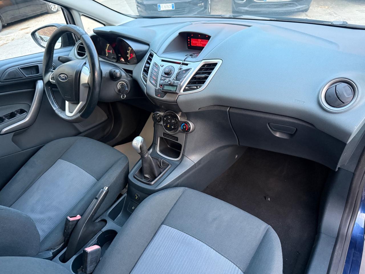 Ford Fiesta 1.4 5P GPL