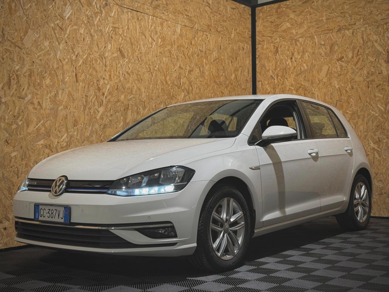 Volkswagen Golf 7.5 1.5 TGI DSG