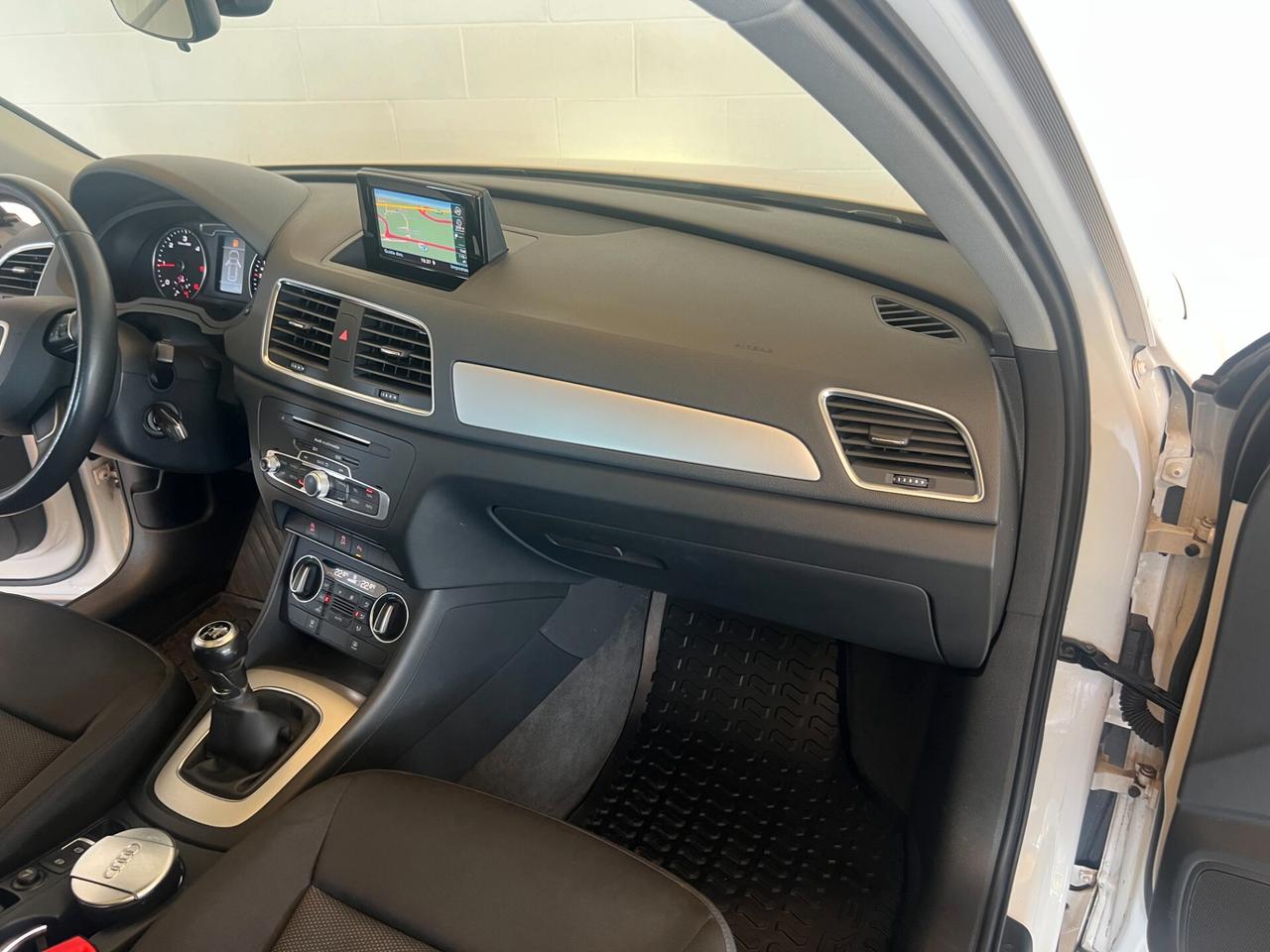 Audi Q3 2.0 TDI 150 CV Sport tetto apribile e panoramico unico proprietario