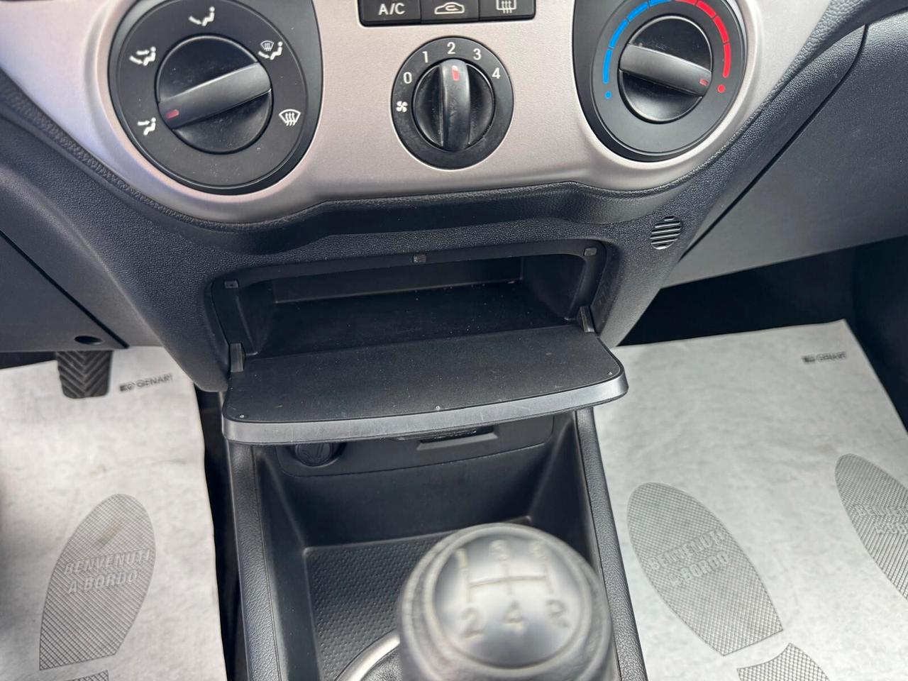Hyundai i20 1.2 BENZ 5P KM 81000 2010