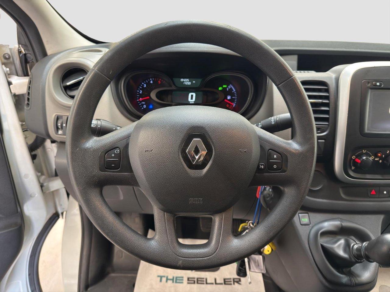 RENAULT Trafic T27 1.6 dci 120cv L1H1 E6