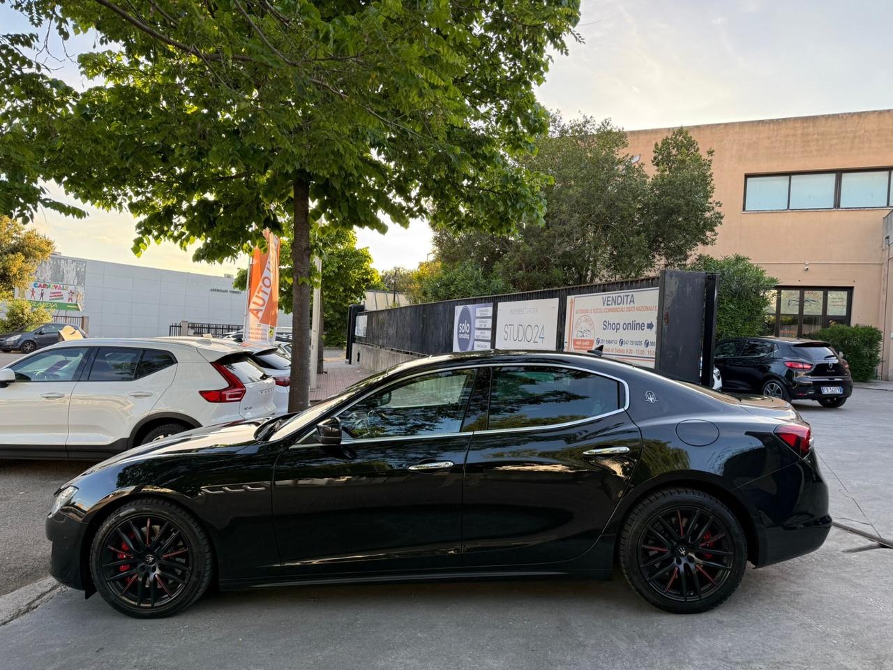 Maserati Ghibli RIBELLE V6 Diesel Bi-Color
