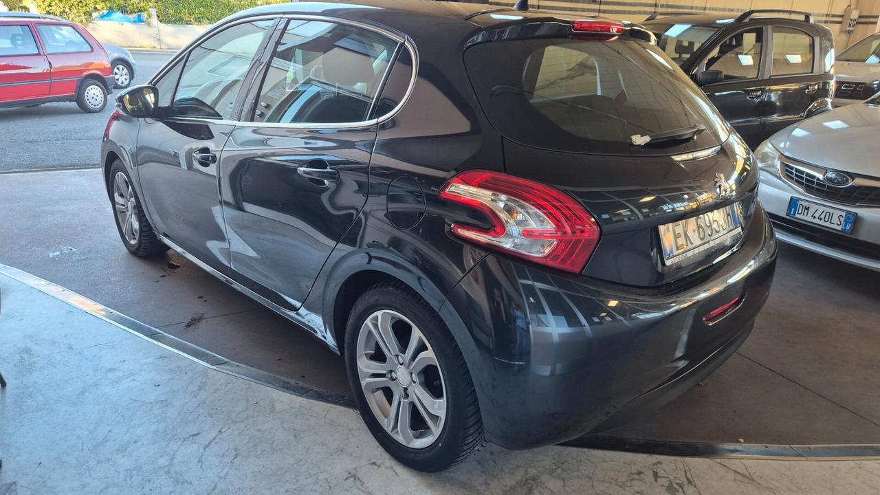 Peugeot 208 1.6 e-HDi 92 CV Stop&Start 5 porte Active