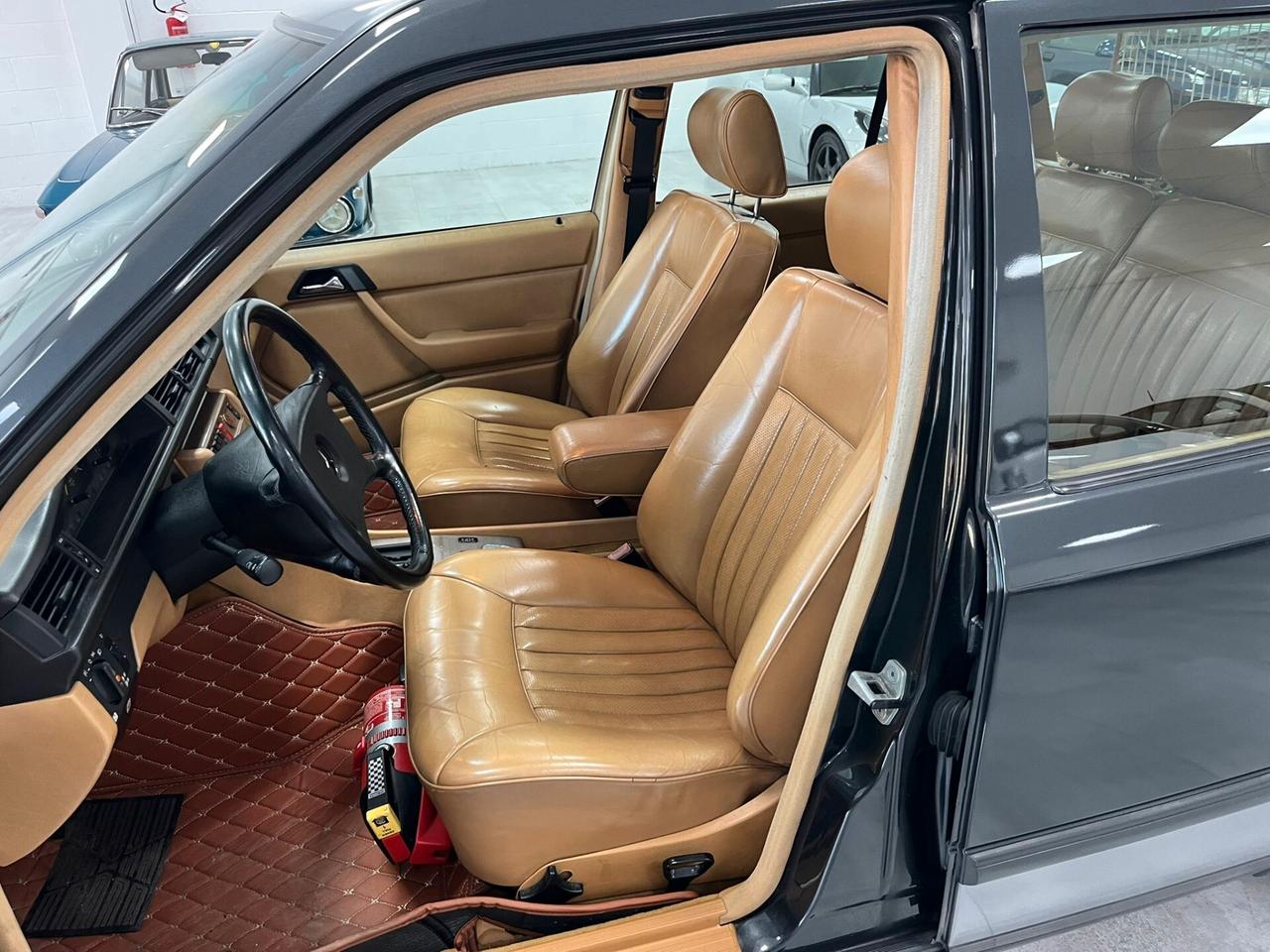 Mercedes-Benz 200 TE Limited Edition ASI