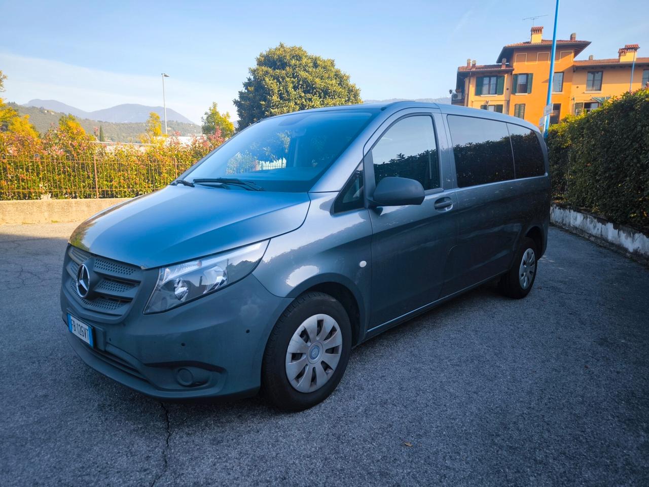 MERCEDES VITO 2,2 CDI MIXTO- AUTOMATICO- 5 POSTI- 114CV
