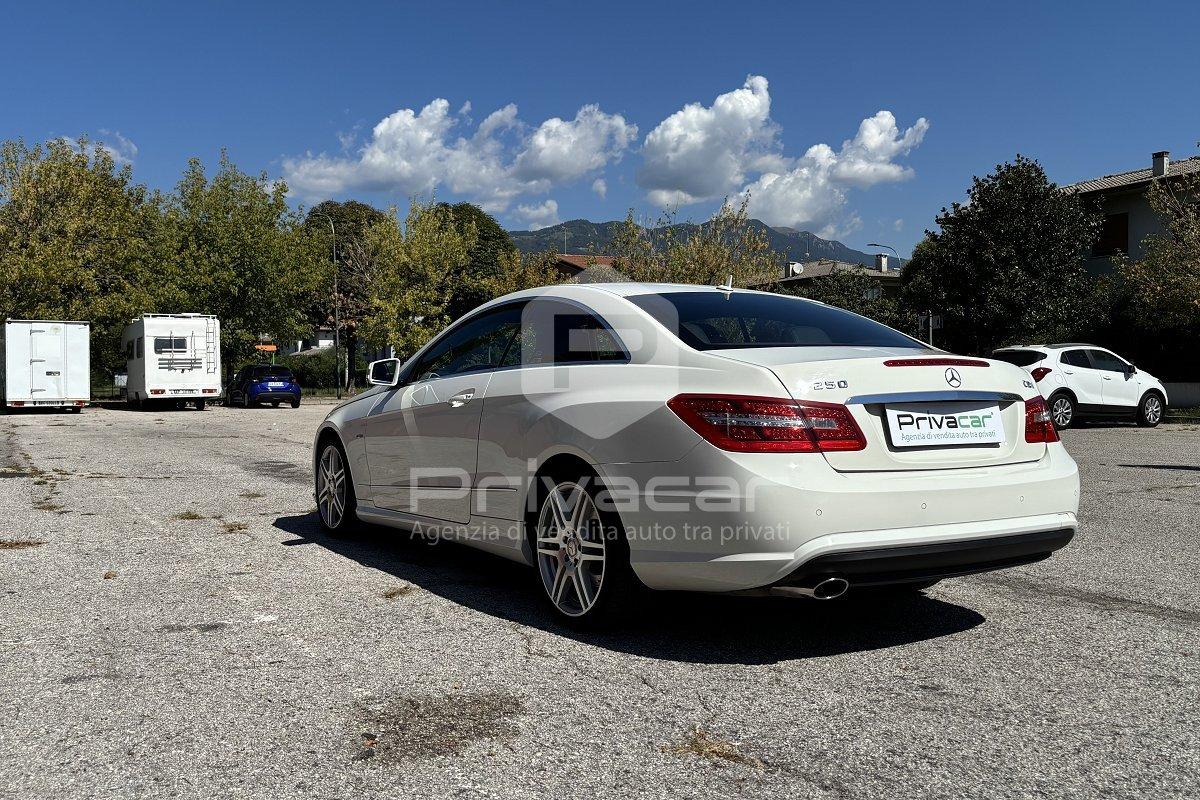 MERCEDES E 250 CDI Coupé BlueEFFICIENCY Avantgarde