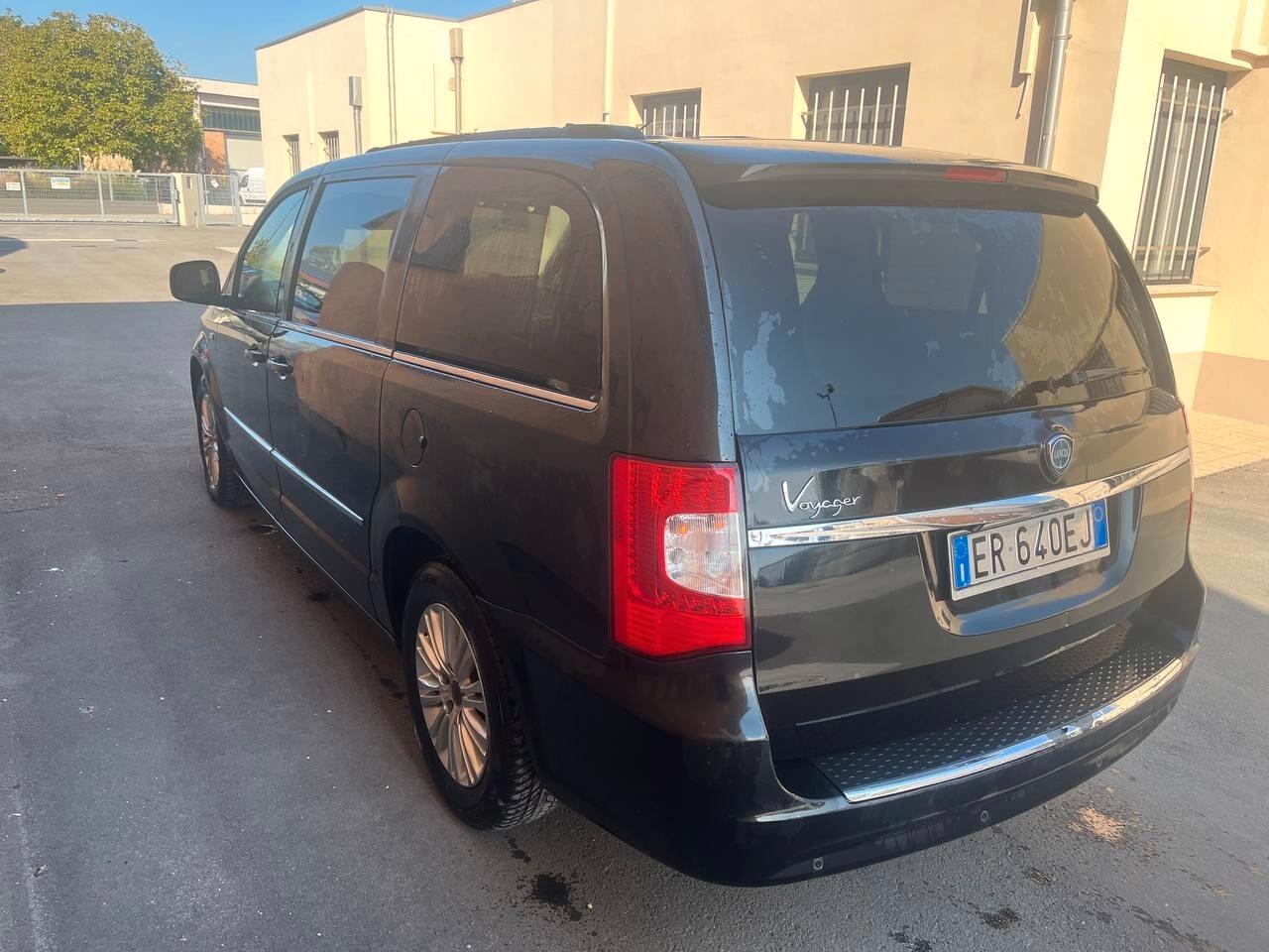 Lancia Voyager 2.8 TD Gold 163 CV Cambio Nuovo