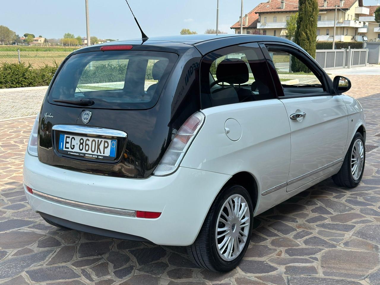 Lancia Ypsilon 1.4 Ecochic benz/GPL - NEOPATENTATI -