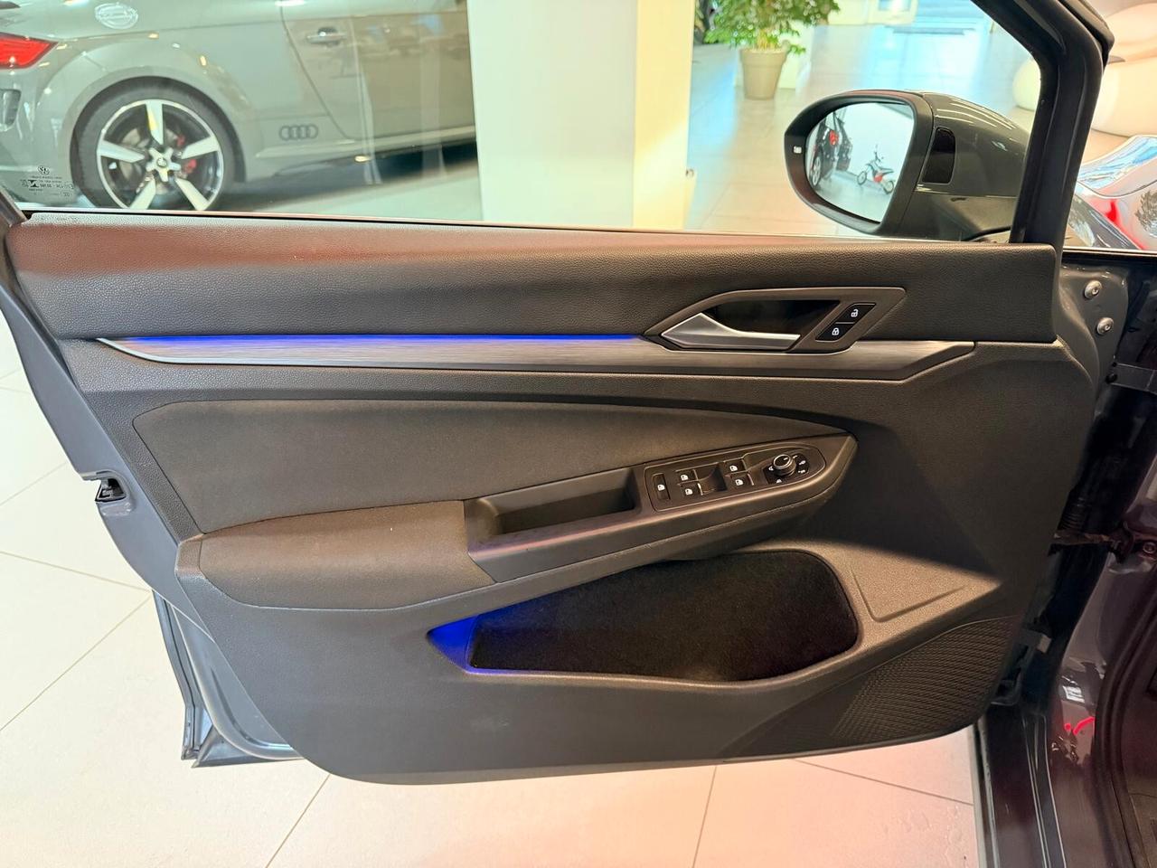 Volkswagen Golf 1.5 TGI DSG Style