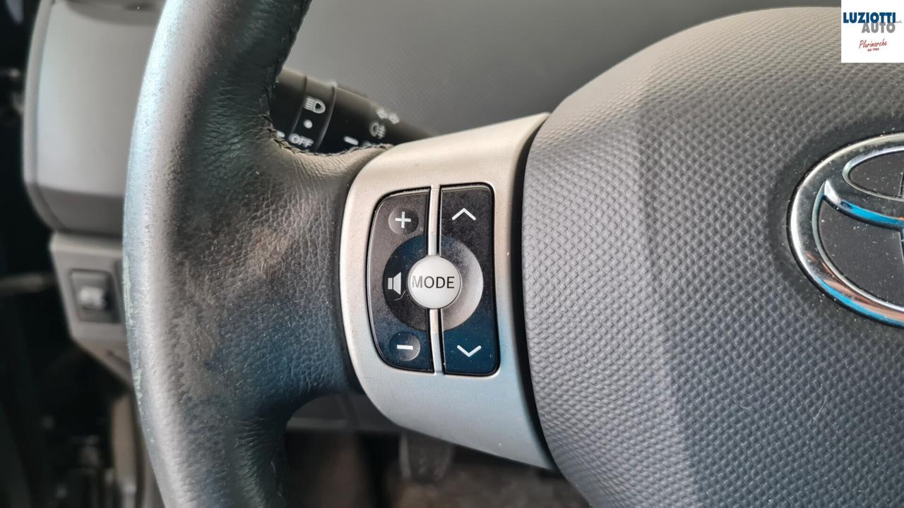 Toyota Yaris 1.3 5P LUNA