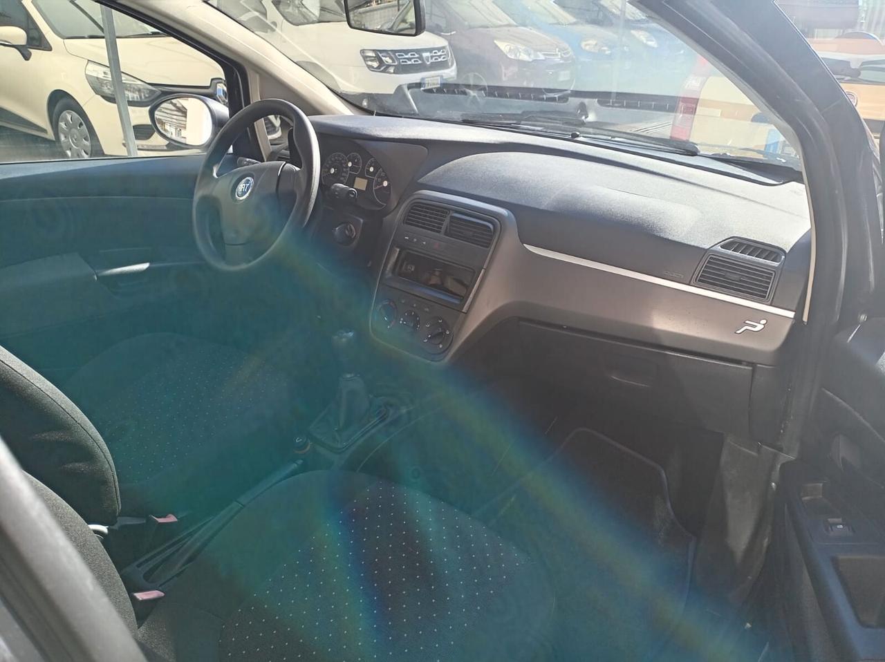 Fiat Grande Punto 1.3 MJT 75 CV 3 porte Dynamic