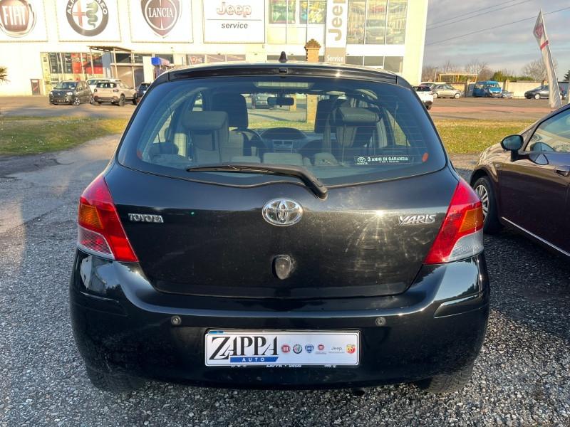 TOYOTA Yaris 1.3 5 porte Sol