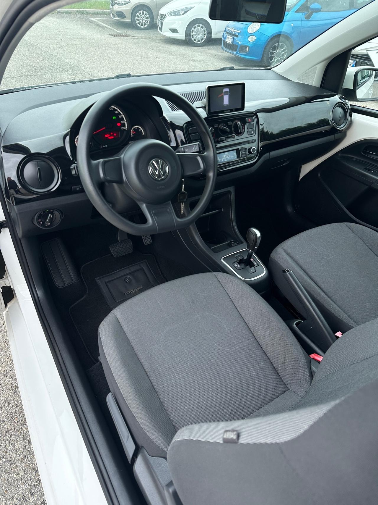 Volkswagen up! 1.0 3p. move AUTOMATICA - 2014