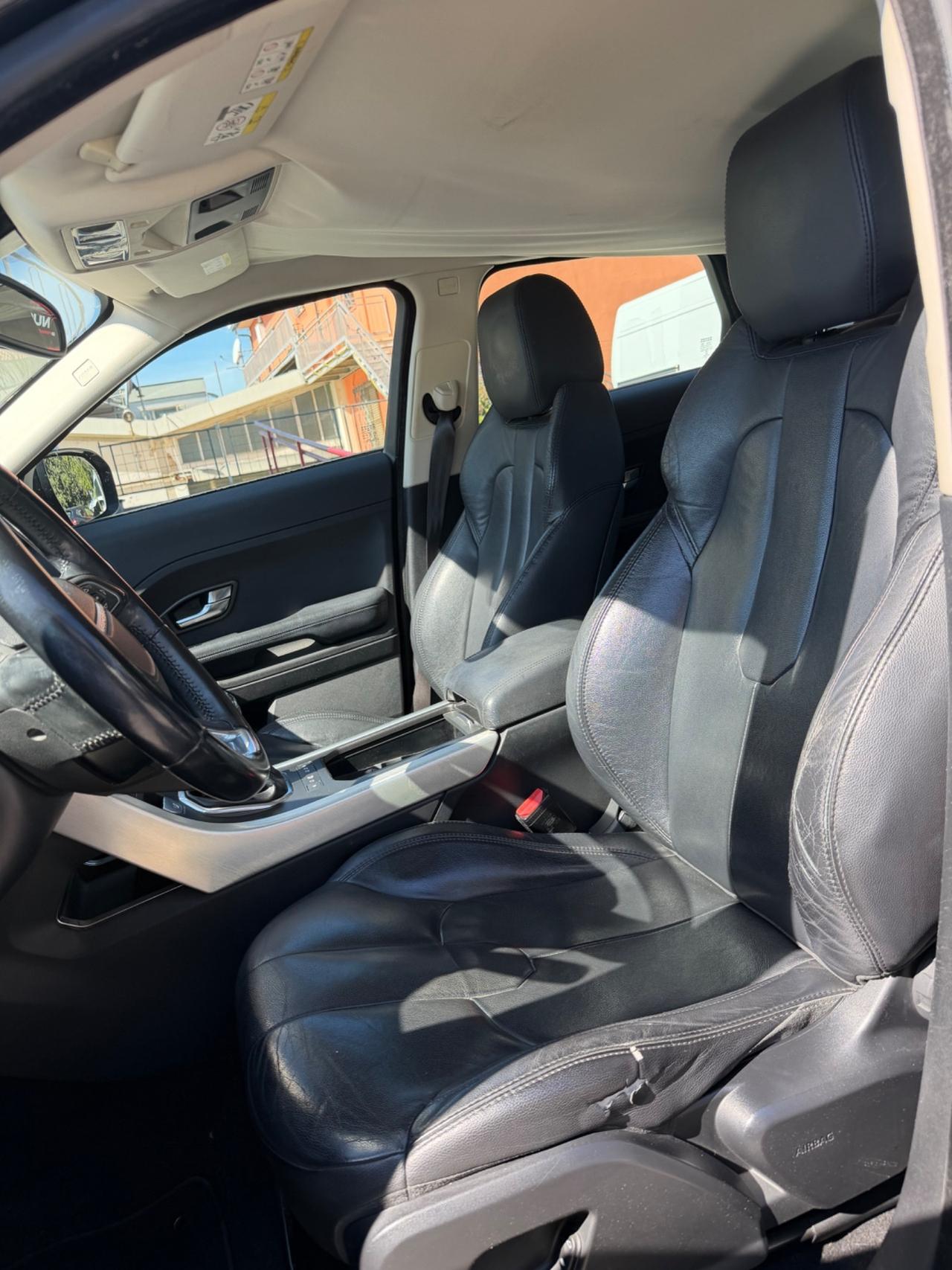 Land Rover Range Evoque 2.2 TD4 5p
