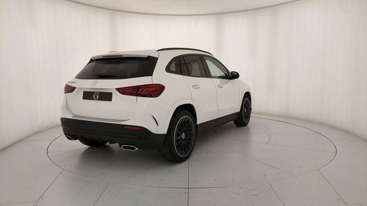 Mercedes-Benz GLA 200 d automatic